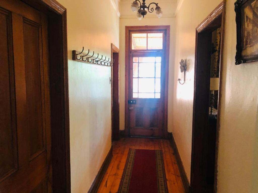 Green Lantern Inn Van Reenen Room photo
